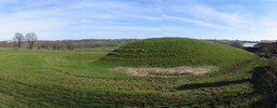 Motte du château de Chenay-le-Châtel 